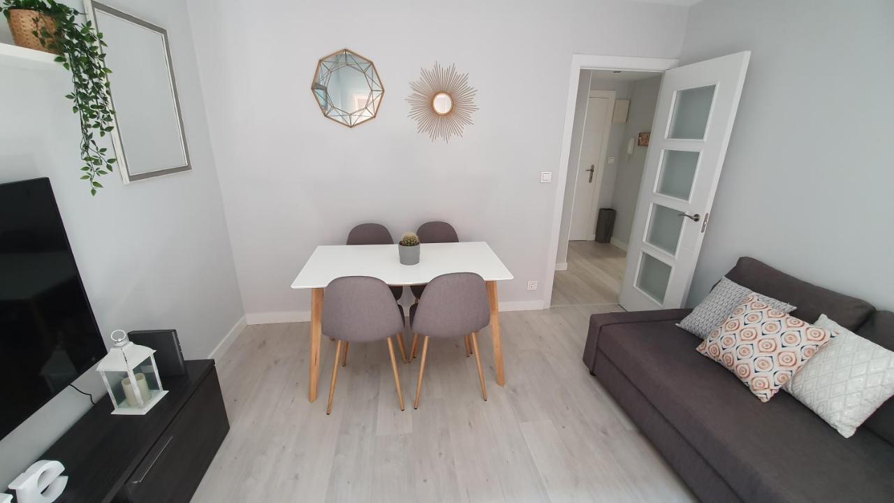 Centro-Puerto Deportivo Lägenhet Gijón Exteriör bild